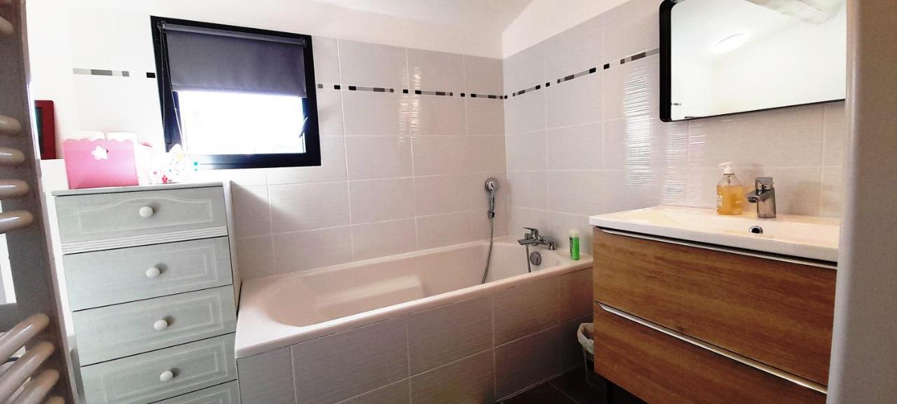 Meyrargues Villa Sandrine, Confortable Et Cosy Proche D'Aix En Provence מראה חיצוני תמונה
